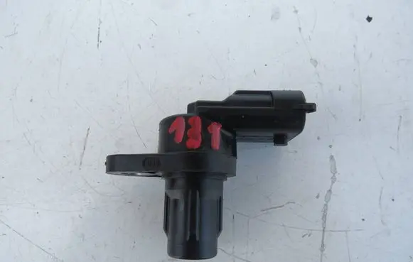 Volvo XC70 Camshaft position sensor 8658726 0232103063 060322