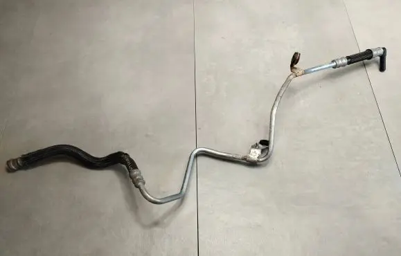 Volkswagen Phaeton Engine coolant pipe/hose