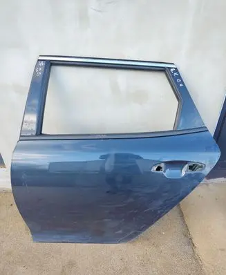 KIA Optima Rear door