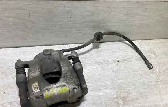 Dacia Sandero III Front brake caliper 410106559r