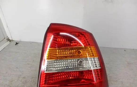 Opel Astra G Rear/tail lights 90521544