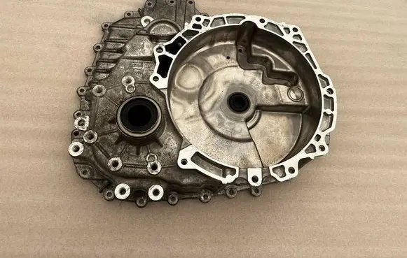 Ford Kuga III Other gearbox part LX687976AD
