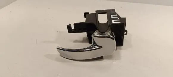 Nissan Navara D40 Front door interior handle