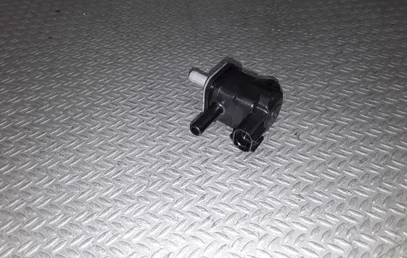 Lexus NX Valve vacuum 9091012276