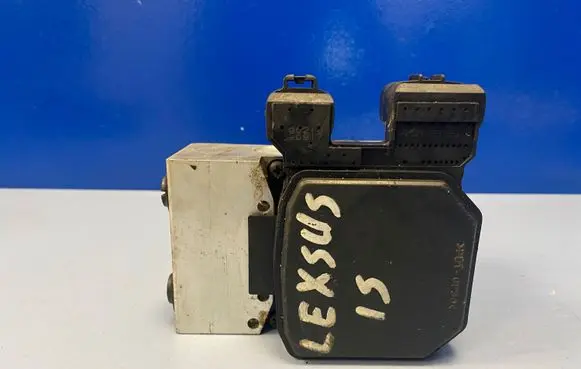 Lexus IS 200-300 ABS Pump 4454053010
