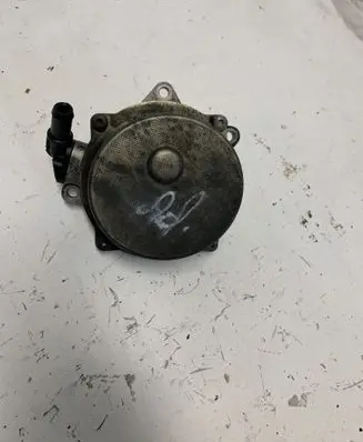 Skoda Superb B5 (3U) Vacuum pump 057145100C