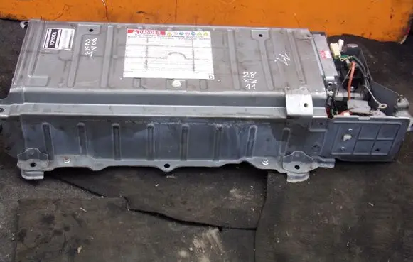 Toyota Prius (NHW20) Hybrid / electric car battery G928047110 1NZFXE