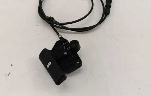 Nissan Juke II F16 Engine bonnet (hood) release handle