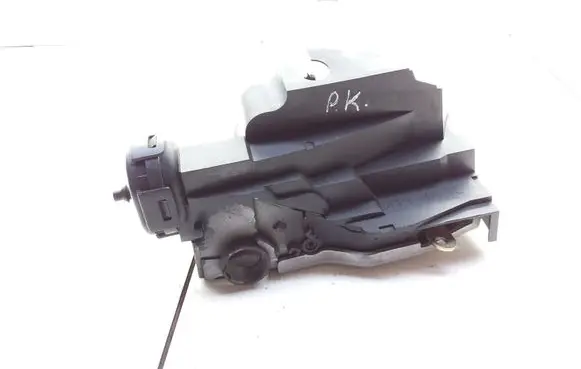 Mercedes-Benz A W168 Coupe door lock (next to the handle) A1687201935