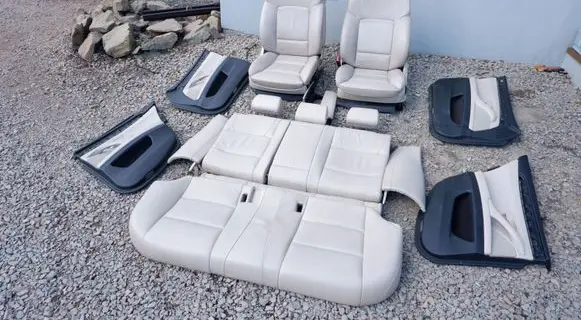 Seat set