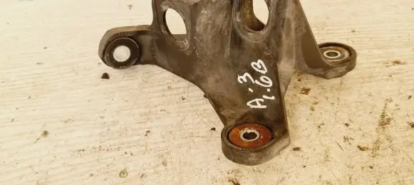 Audi A3 S3 8P Gear shift cable bracket 1K0711789H