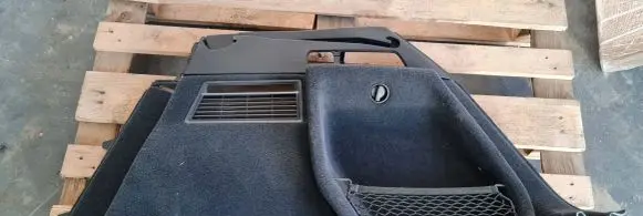 Trunk/boot side trim panel