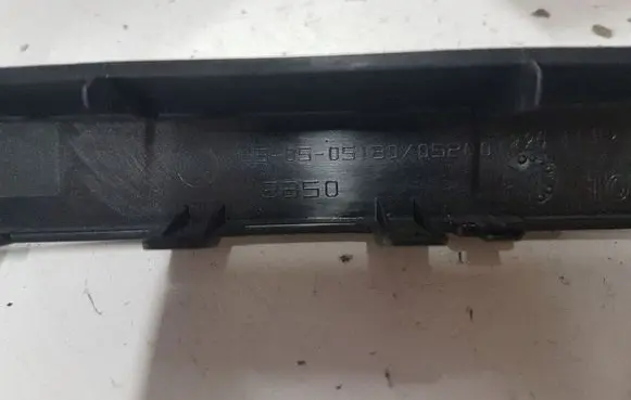 Toyota Avensis T270 Radio/GPS head unit trim 5540505180