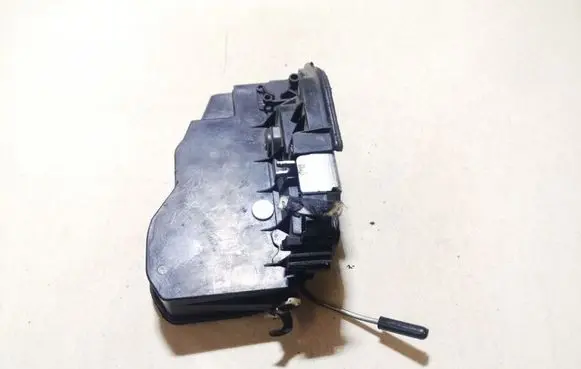 BMW 5 F10 F11 Rear door lock 7229459 053702