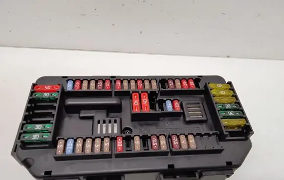 BMW 3 F30 F35 F31 Fuse module 922487904