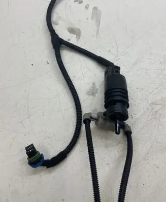 Opel Insignia A Windscreen/windshield washer pump 13250357