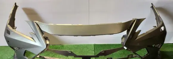 Lexus ES VII XZ10 Front bumper 52119-33b60