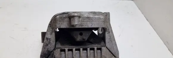 Volkswagen Touran I Engine mount bracket 1K0199262N