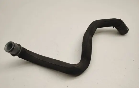 Mercedes-Benz S W221 Engine coolant pipe/hose A2215015584