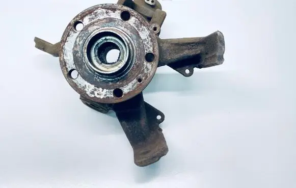 Volkswagen Golf V Front wheel hub 1K0407256P 1K0407621F