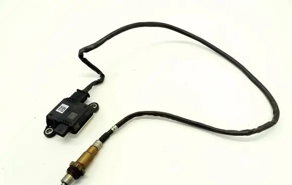 BMW 5 G30 G31 G38 Lambda probe sensor 8582026