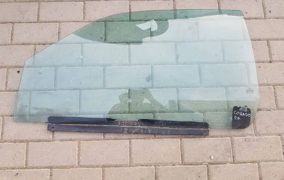 Volkswagen Corrado Front door window/glass (coupe) 