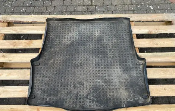 Skoda Octavia Mk2 (1Z) Rubber trunk/boot mat liner DCE620001