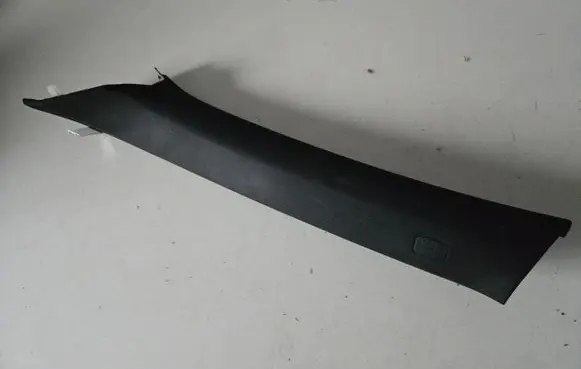 Volvo XC60 (C) pillar trim 31425691