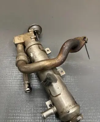 Audi A4 S4 B8 8K EGR valve cooler 03L131512AH V100