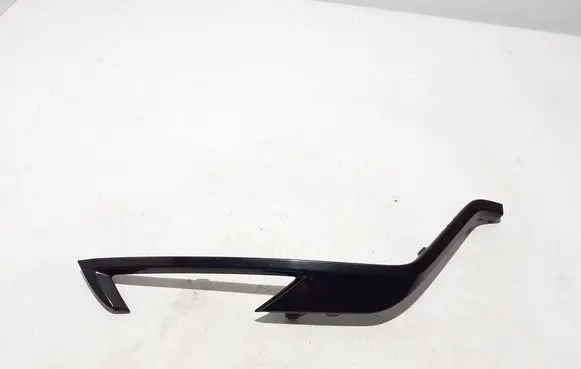 Volvo XC60 Front bumper splitter molding 32227912
