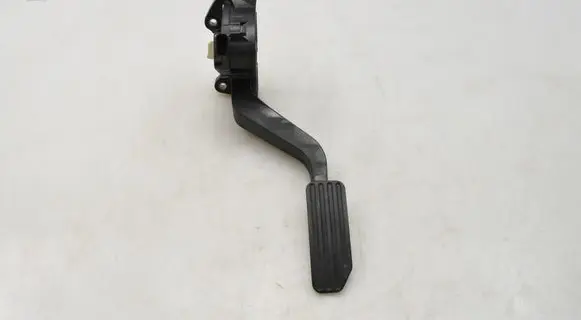 Land Rover Discovery Sport Accelerator throttle pedal FK729F836BB