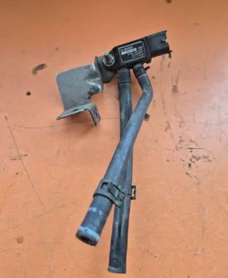 Opel Insignia B Exhaust gas pressure sensor 0261230529 55504479