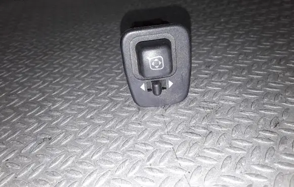 Ford Explorer Wing mirror switch F57B17B676AB