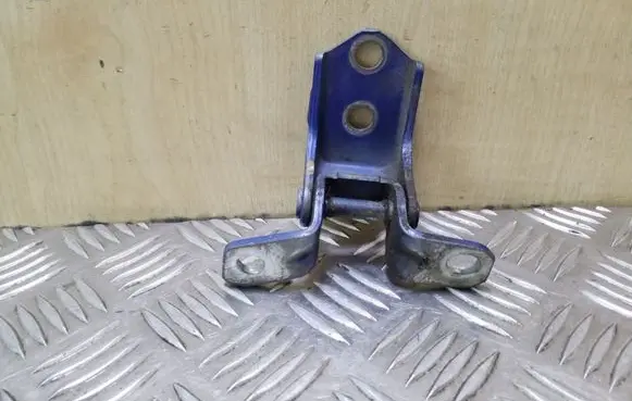 Mazda 3 I Front door upper hinge
