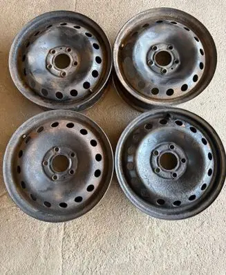Opel Vivaro R16 steel rim 320818674972