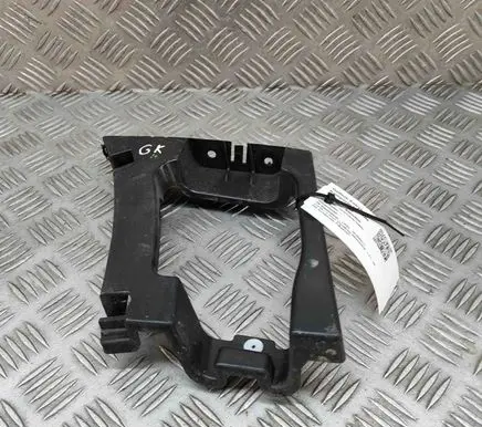 Opel Vivaro Rear bumper mounting bracket 9810216480