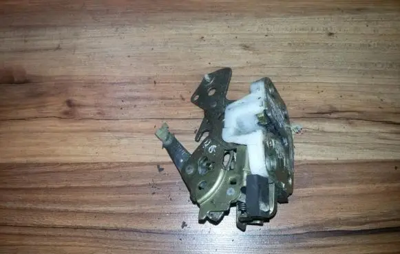 Mazda 323 F Rear door lock