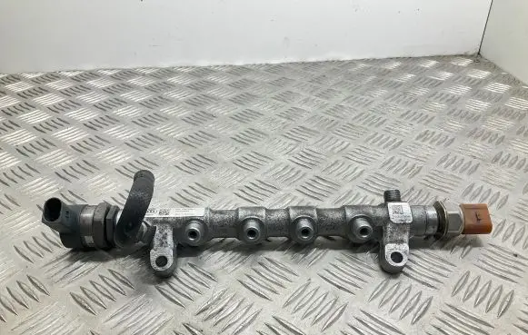 Seat Alhambra (Mk2) Fuel pressure regulator 03L130089J 03L906054 057130764AB