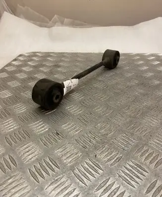 Rear control arm
