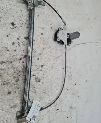 Mercedes-Benz Vito Viano W638 Front door window regulator with motor
