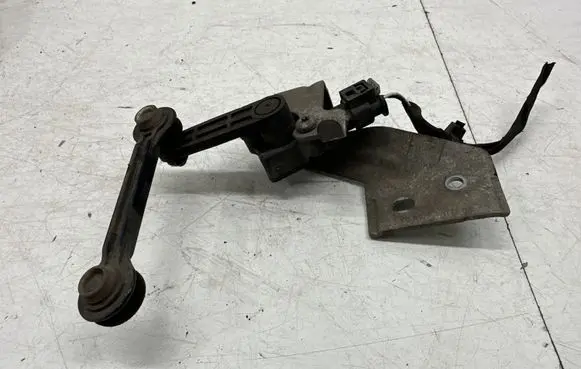 Mercedes-Benz CLA C118 X118 Front height sensor lever A0009059413