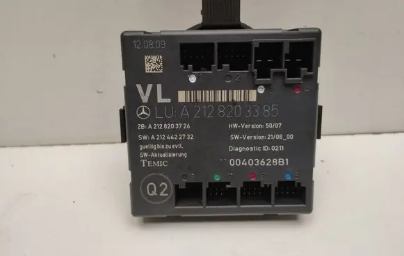 Mercedes-Benz C W204 Door control unit/module A2128203385