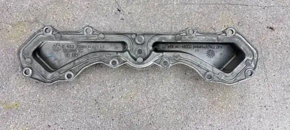 BMW M5 other engine part 8483799 11148483799 7567643