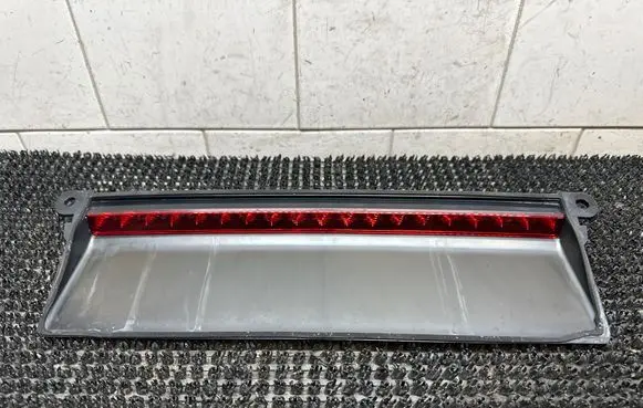 Porsche Panamera (970) Third/center stoplight 97063105003