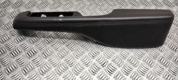 Chrysler Pacifica Front door interior handle trim 3082563 5094853
