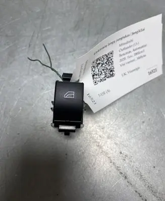 Mitsubishi Outlander Electric window control switch 8608A415