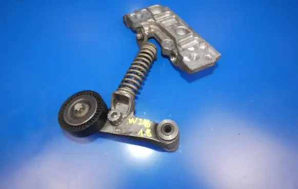 Mercedes-Benz B W246 W242 Generator/alternator belt tensioner A6512000570