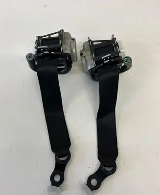 Mercedes-Benz C W206 Rear seatbelt A2068600202