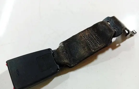 BMW X5 E70 Rear seatbelt buckle 4185747 6100602