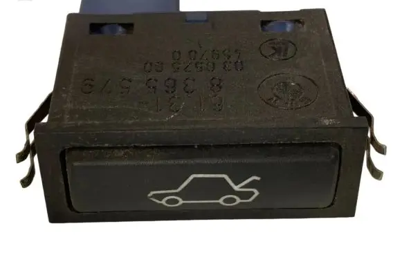 BMW 5 E39 Tailgate opening switch 8365579 61318365579